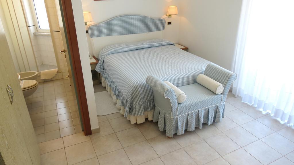Hotel Eden Чинкуале Экстерьер фото